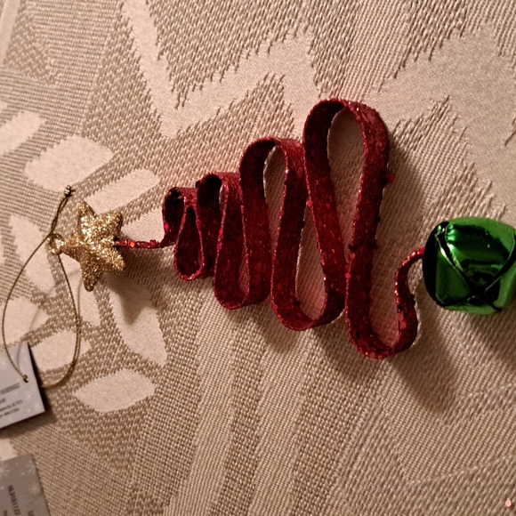 Christmas ordiments set of 2/BUNDLE ONLY 2or more items - Picture 3 of 3